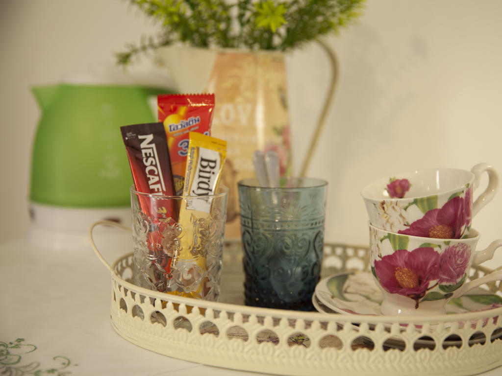 Bed and Breakfast Les Fleurs House Кхаулак Экстерьер фото