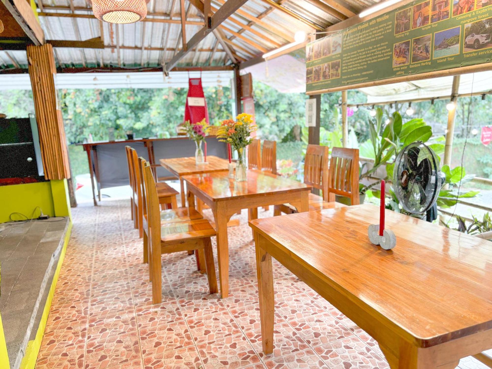 Bed and Breakfast Les Fleurs House Кхаулак Экстерьер фото