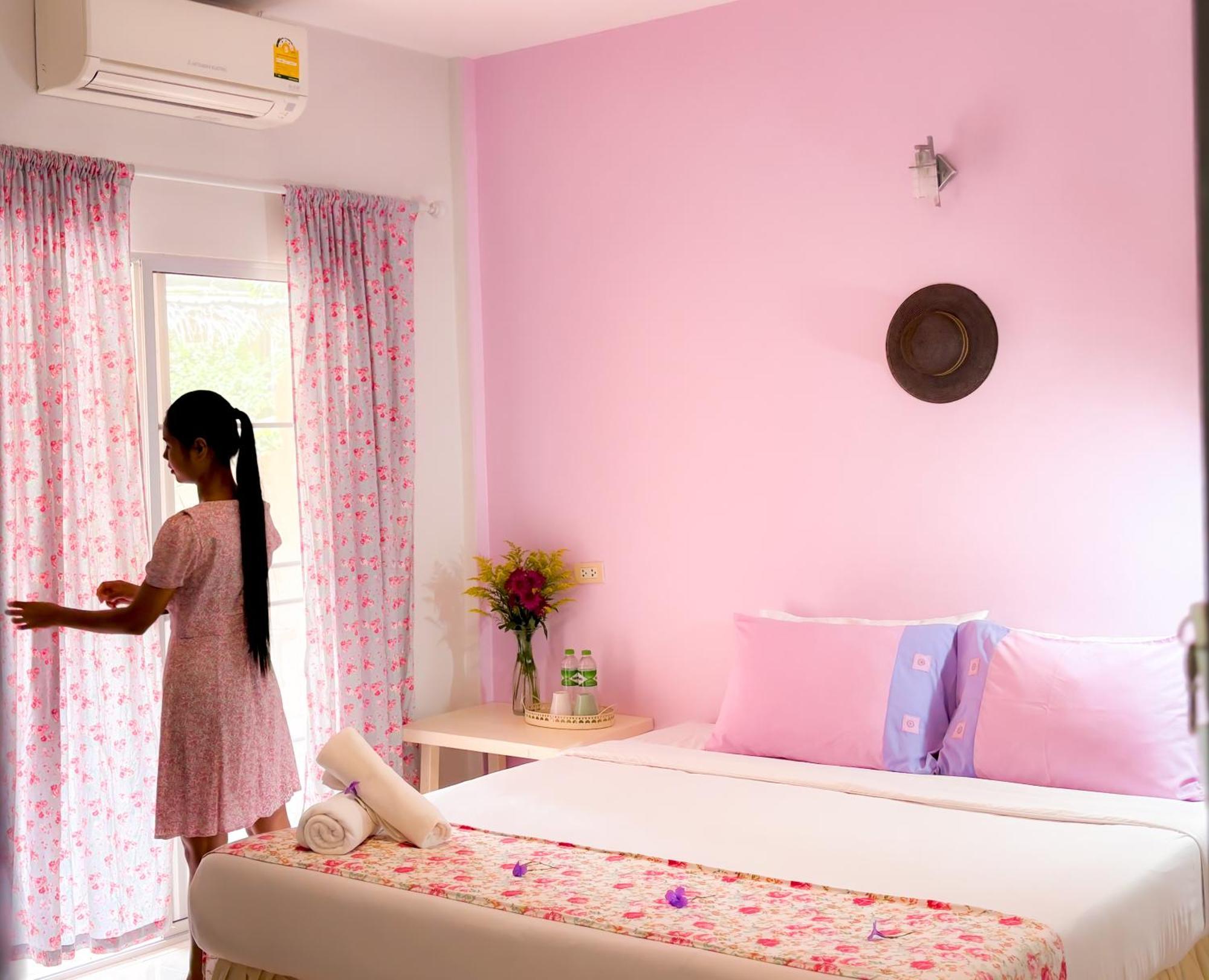 Bed and Breakfast Les Fleurs House Кхаулак Экстерьер фото